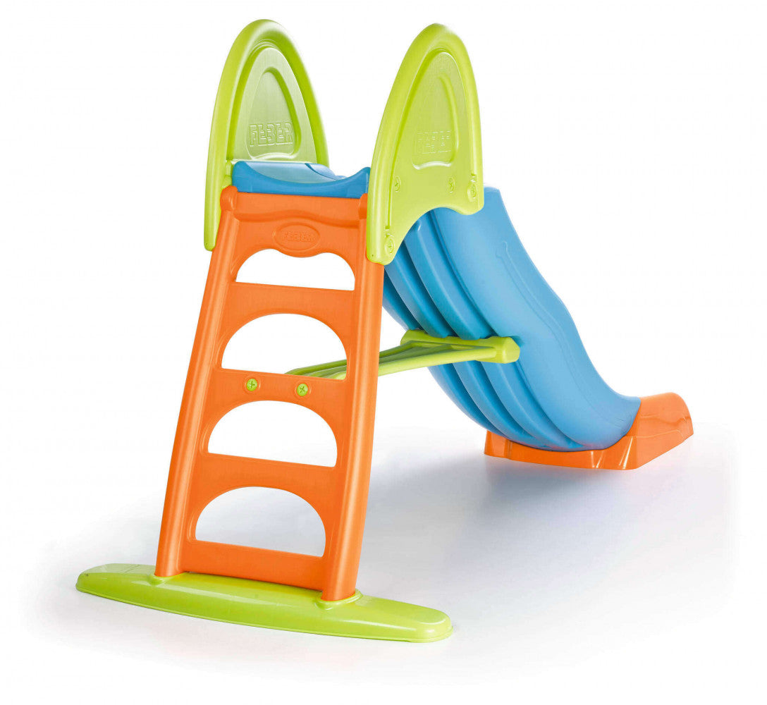 Super mega scivolo con acqua