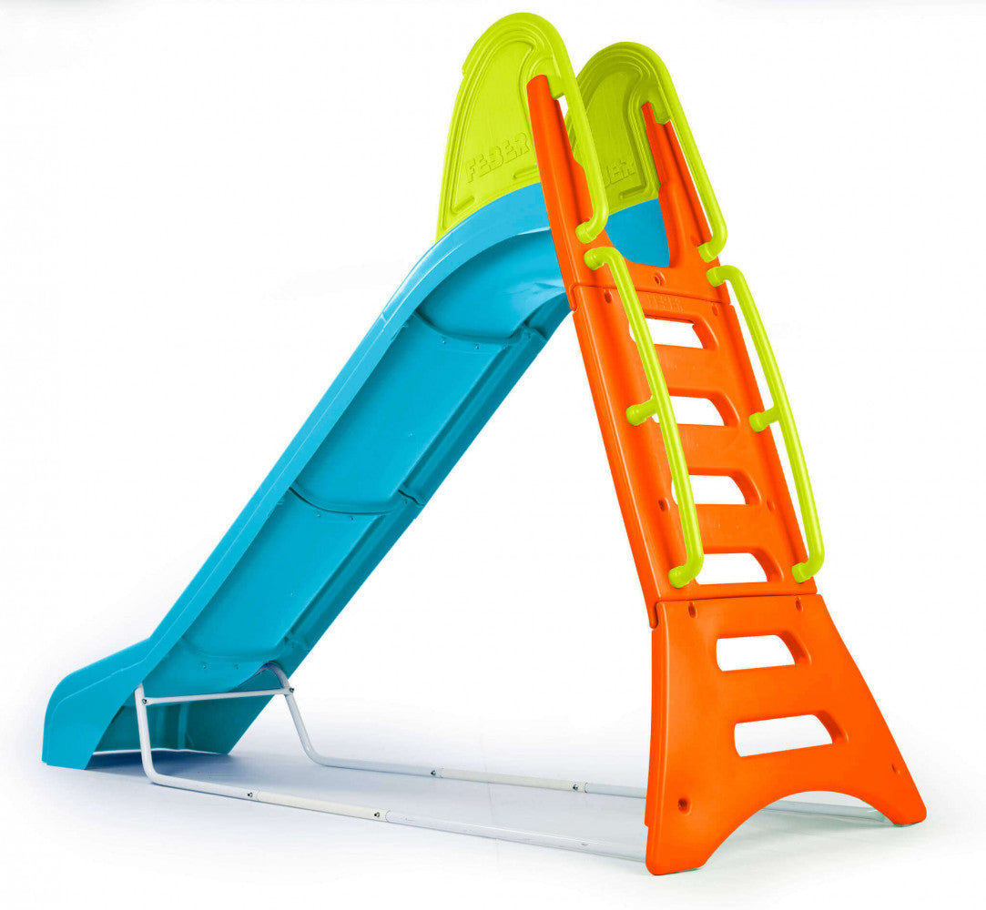 Mega scivolo con acqua