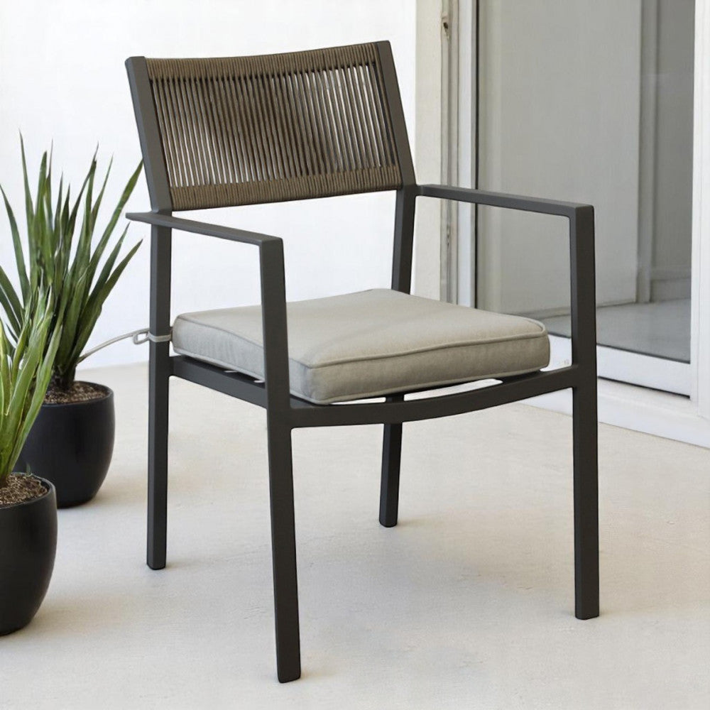 Poltrona maracay c/cuscini impilabile