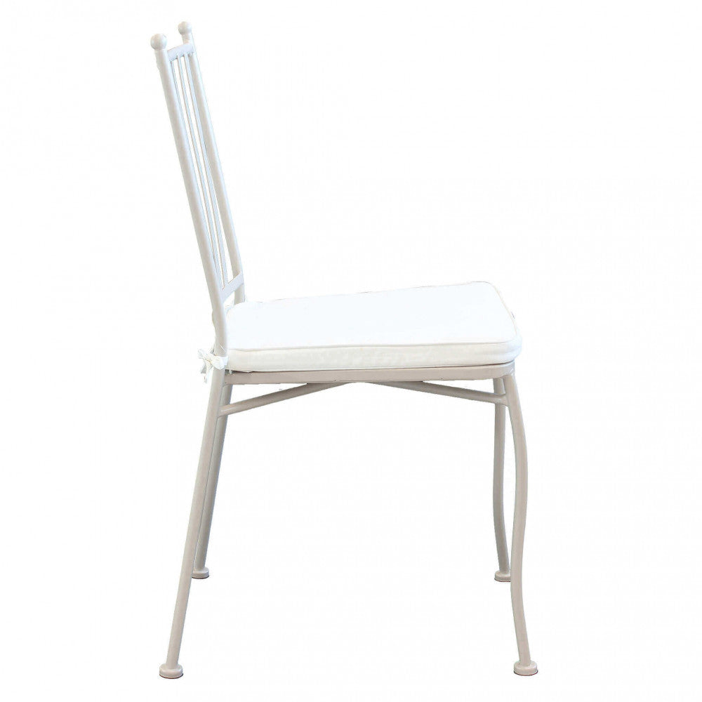 Juno chair with cushion