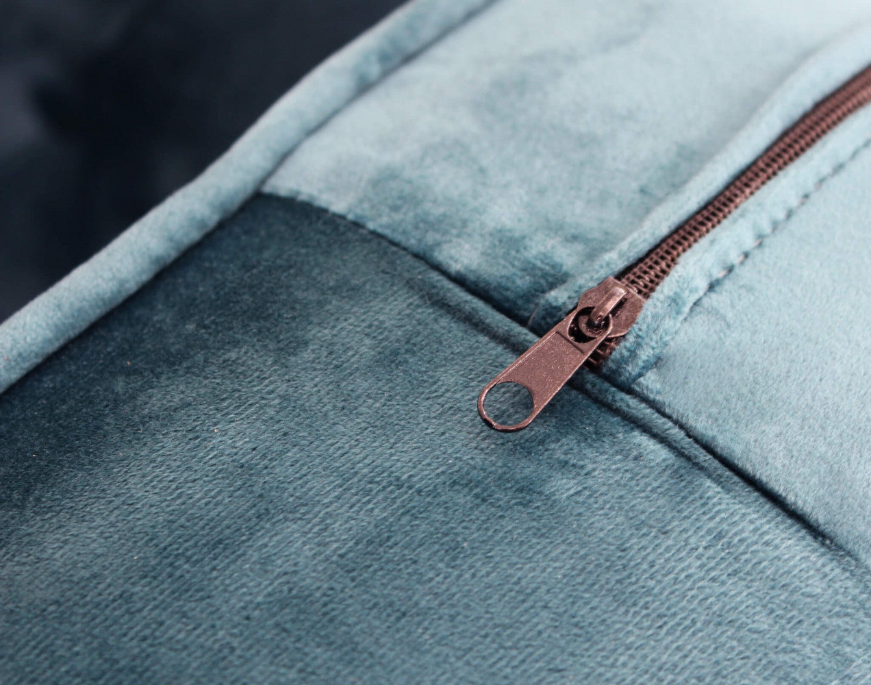 Divano 3 posti chesterfield in velluto blu