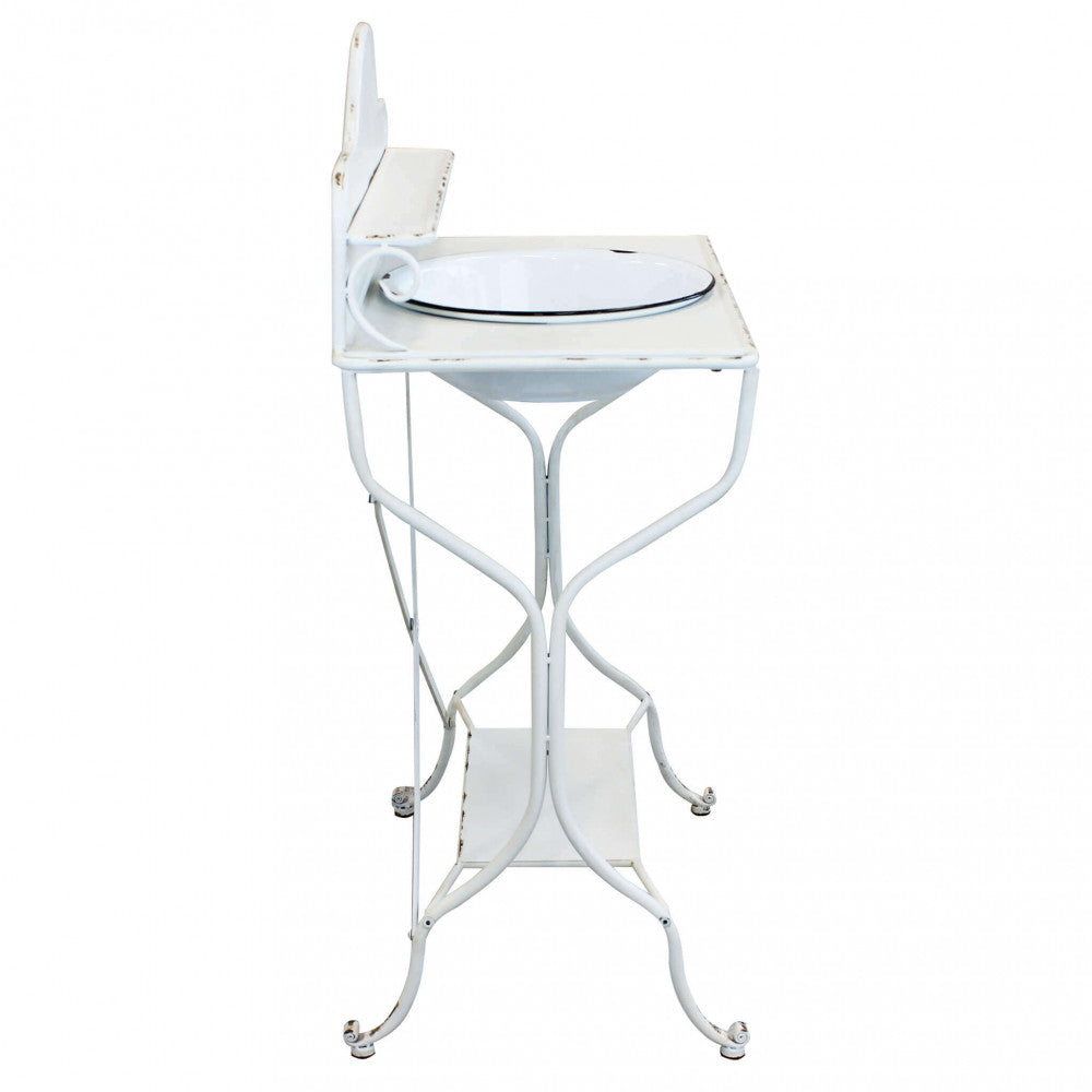 Basin with iron structure Gilles