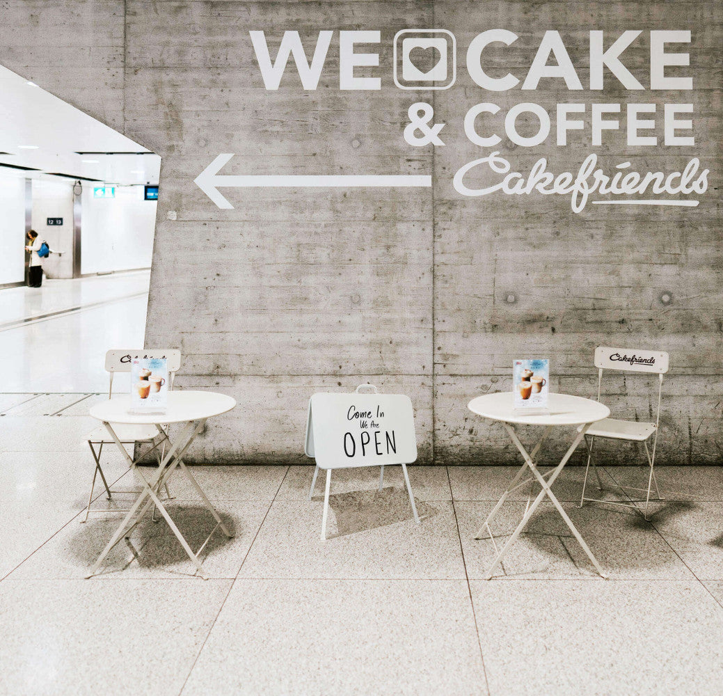 Open/closed iron sign pierre