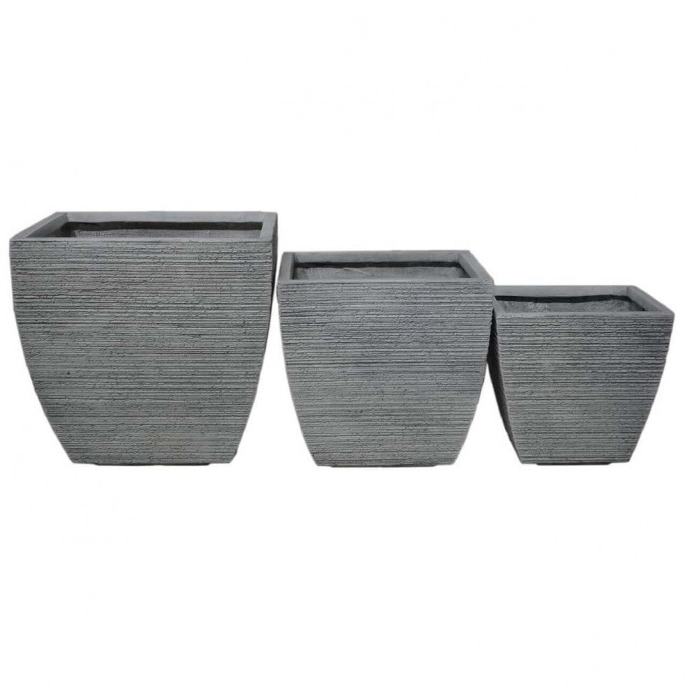 Set of 3 marigold vases