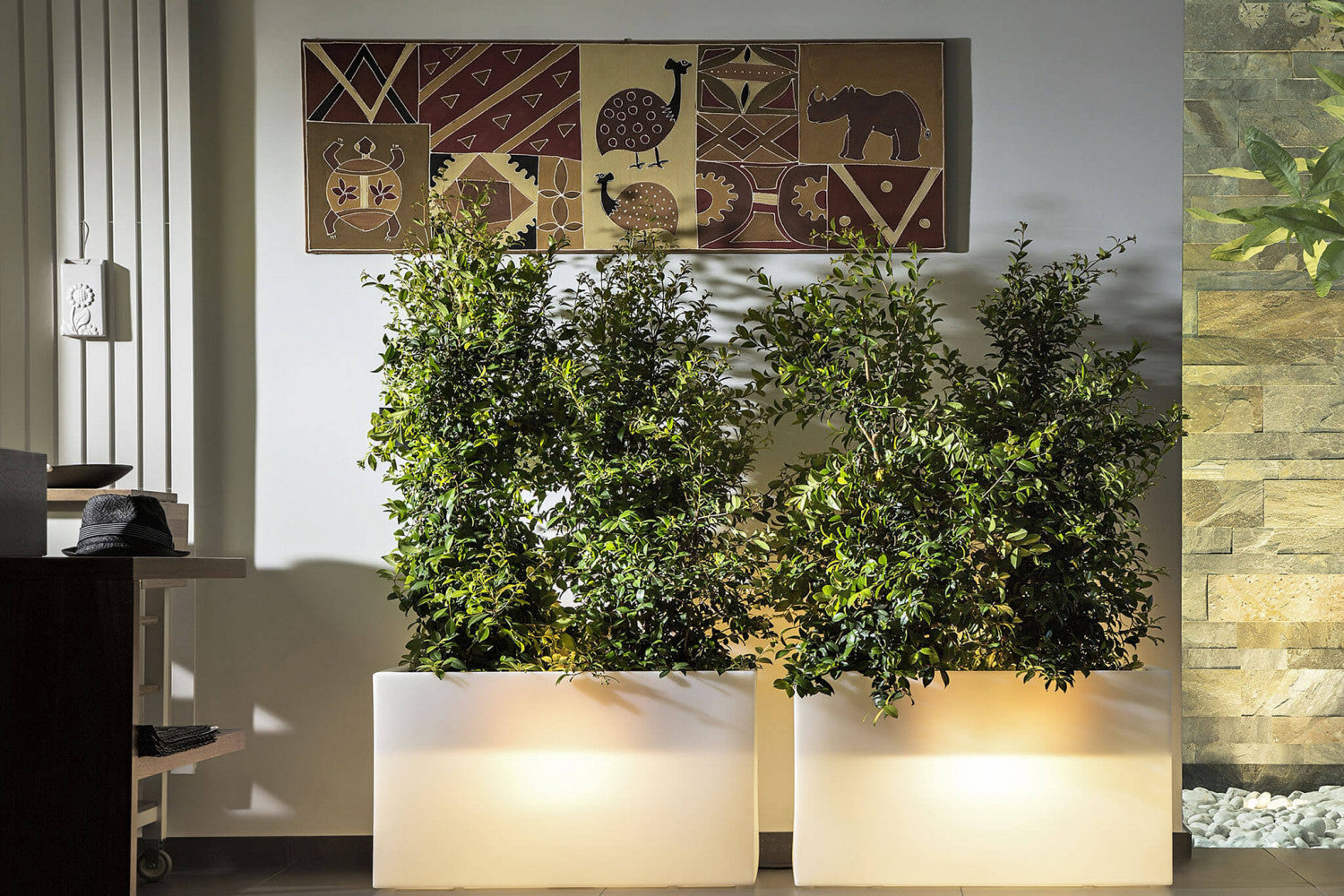 Fioriera sculptor  50 h con led multicolor e batteria solare